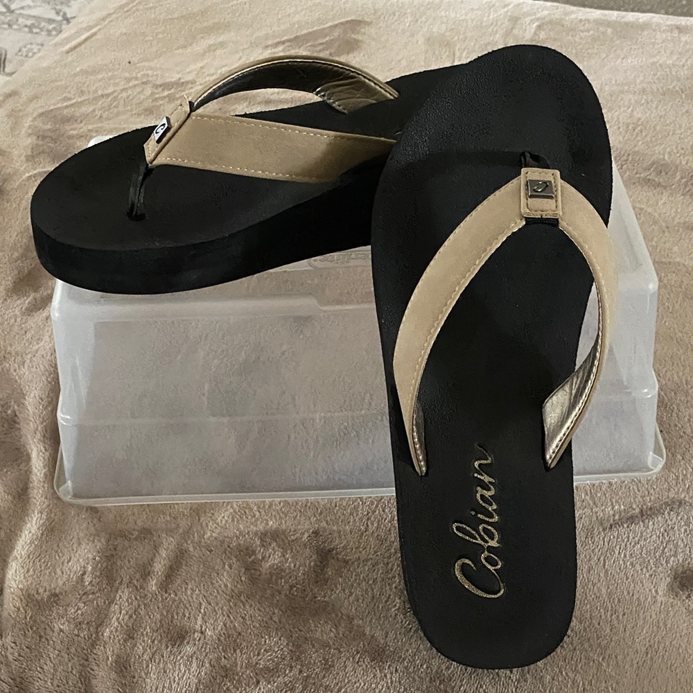 Cobian Women's Black and Gold Sandals